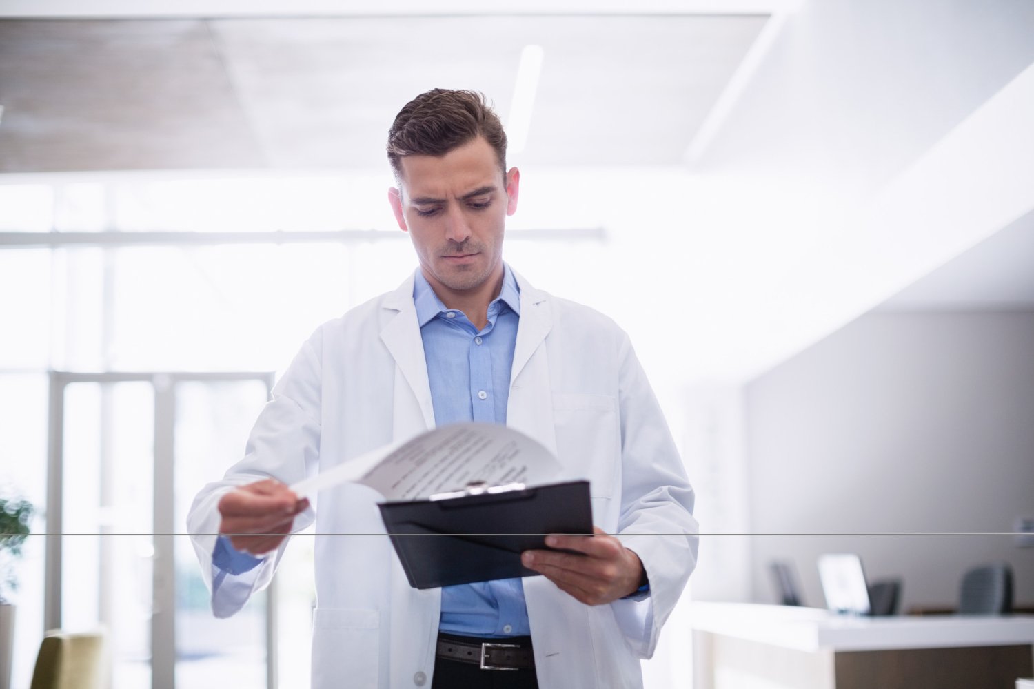 Sua clínica está pagando impostos a mais? Veja como descobrir